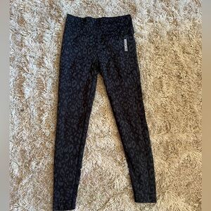Gymshark Black Cheetah Adapt Animal Seamless Butt Scrunch Leggings